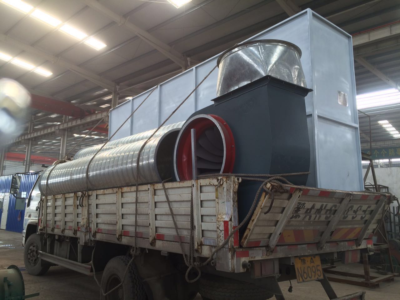 上街亚星安装喷漆房工程1